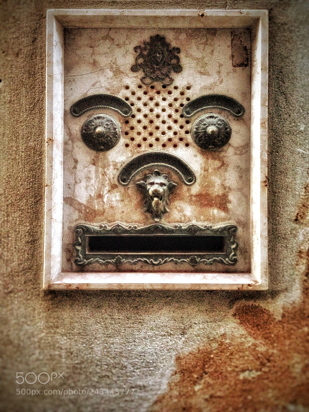 Apple iPhone 5 sample photo. Mail-monster photography