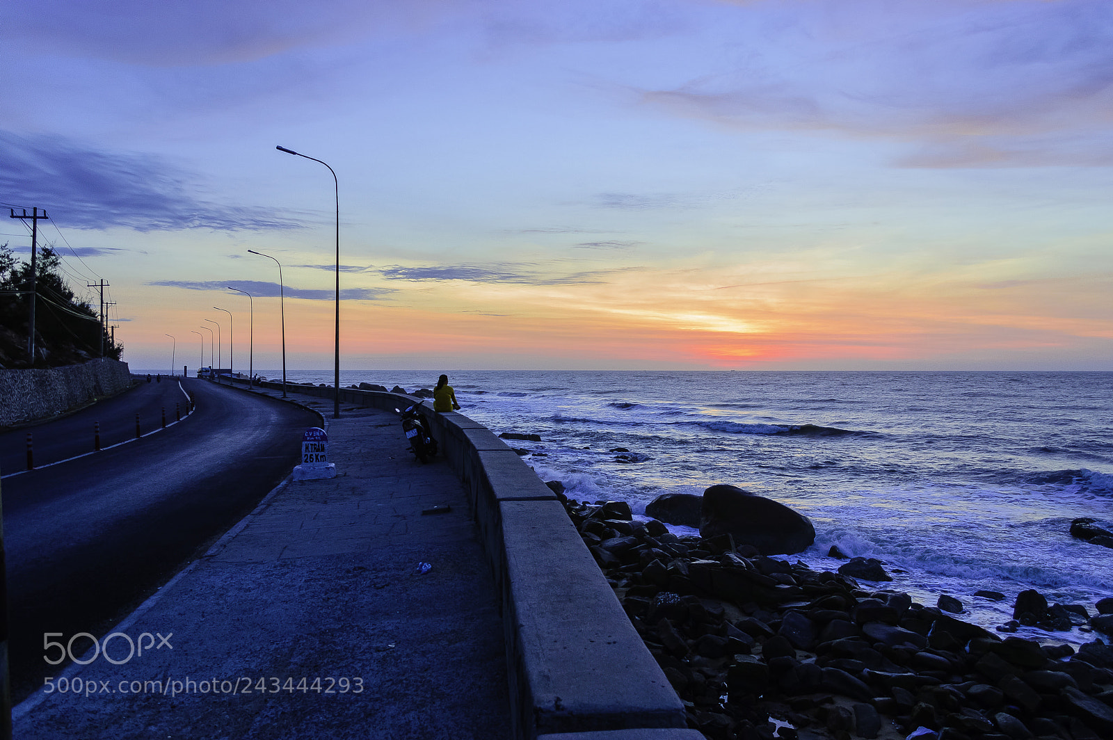 Nikon D3200 sample photo. Waiting alone2 photography