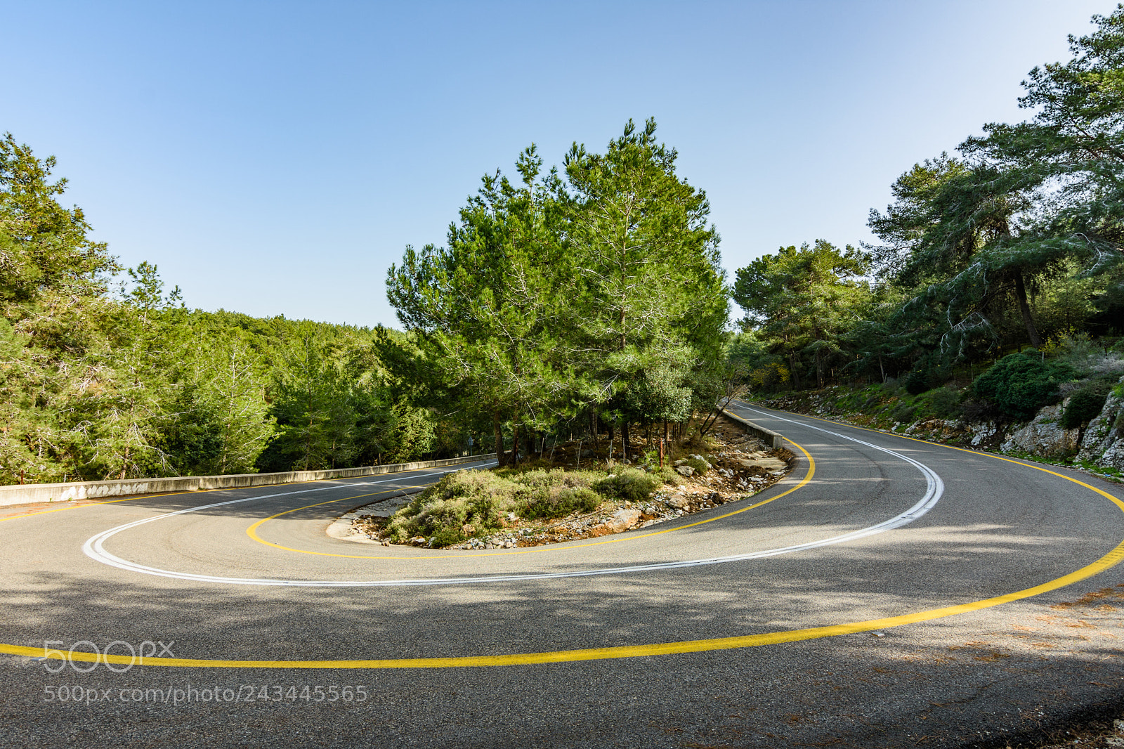 Nikon D7200 sample photo. Dangerous road photography