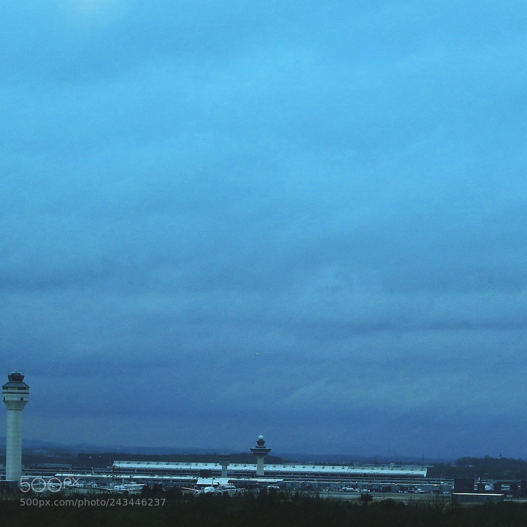 Nikon Coolpix P900 sample photo. Cloudy at dulles on 1/12/18 photography