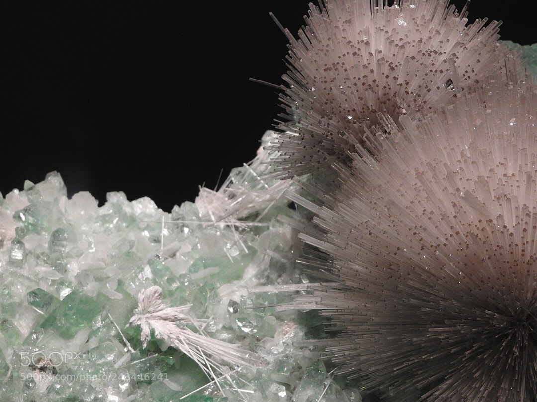 Nikon Coolpix P900 sample photo. Spiky zeolite photography