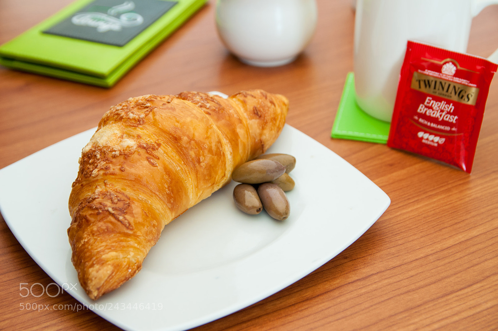 Nikon D90 sample photo. Soft breakfast photography