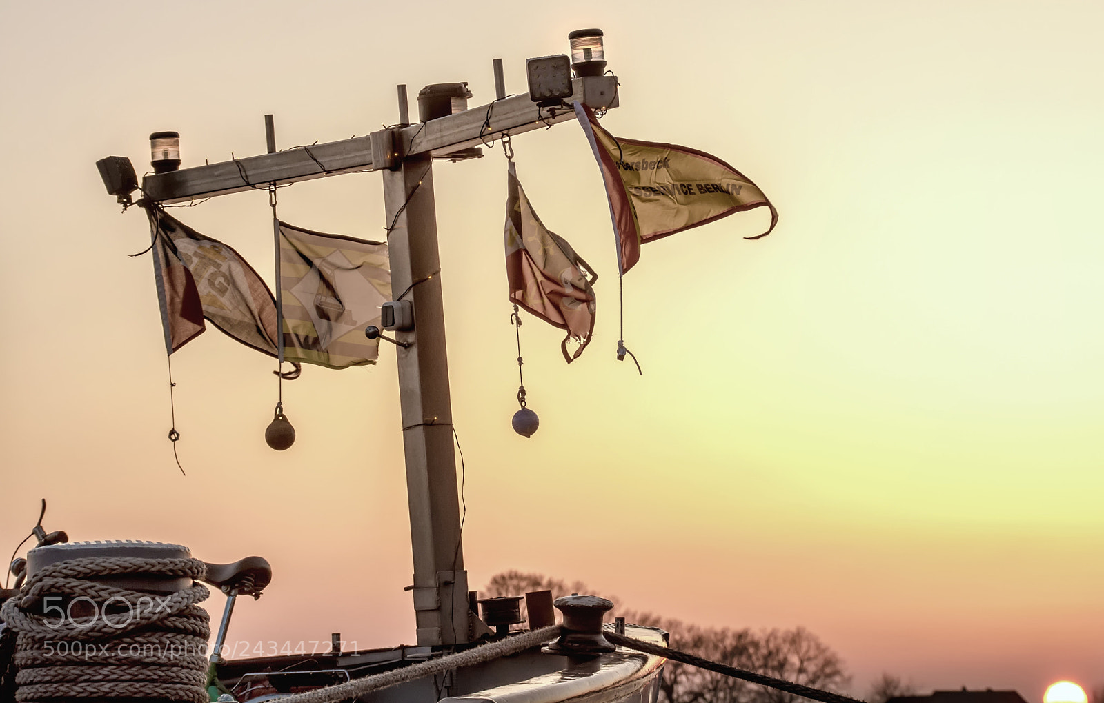 Nikon D7100 sample photo. Last light on flags photography