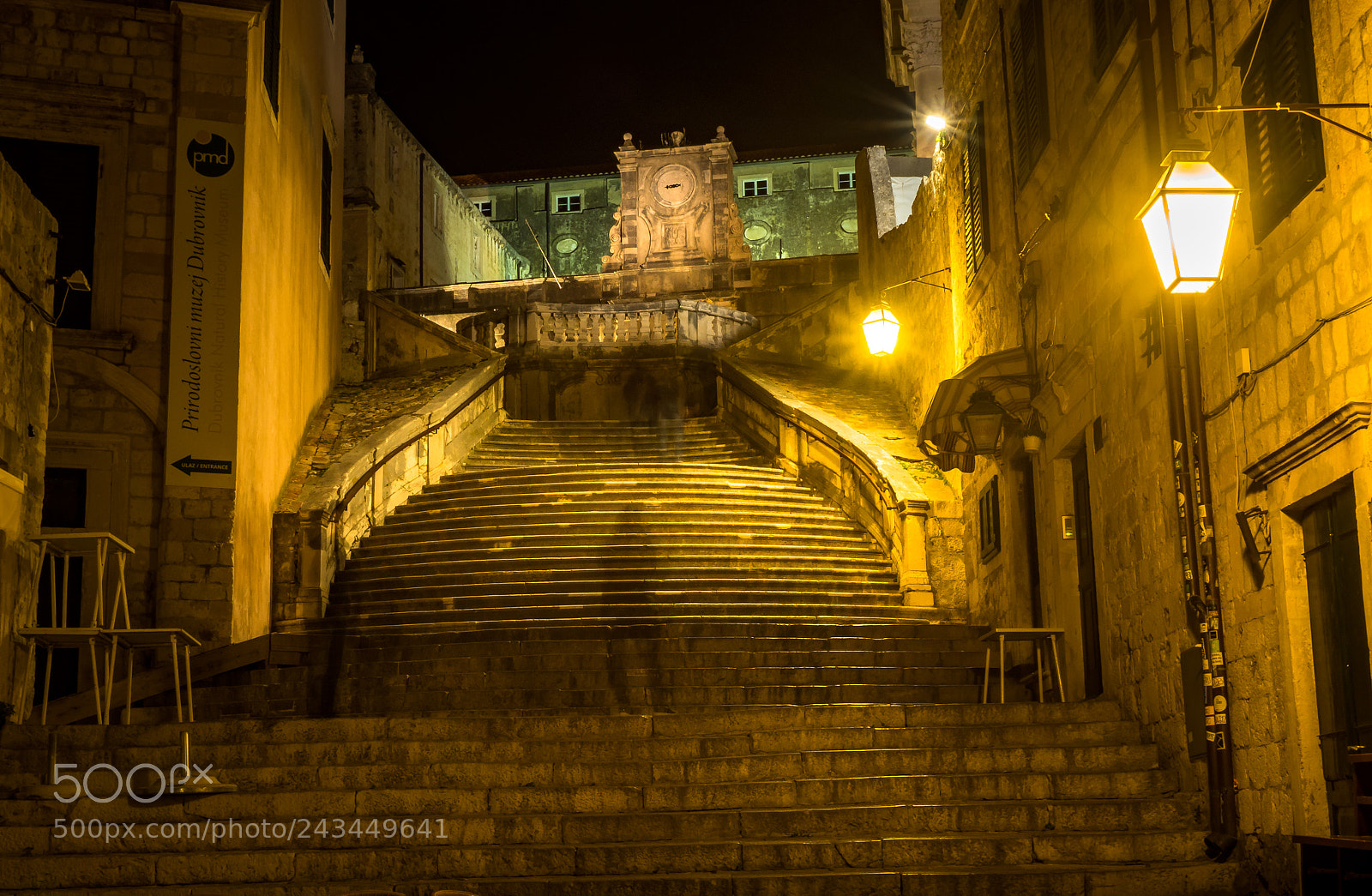Olympus OM-D E-M1 Mark II sample photo. Shadow on the stairs photography
