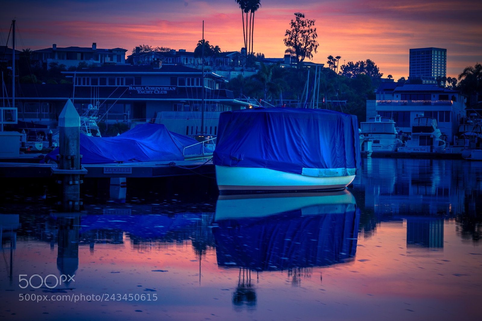 Canon EOS 77D (EOS 9000D / EOS 770D) sample photo. Harbor photography