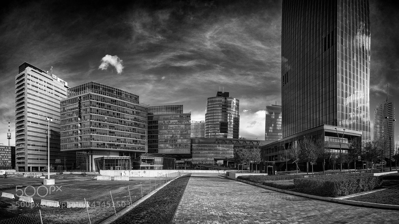 Sony a7 sample photo. Donau-city photography