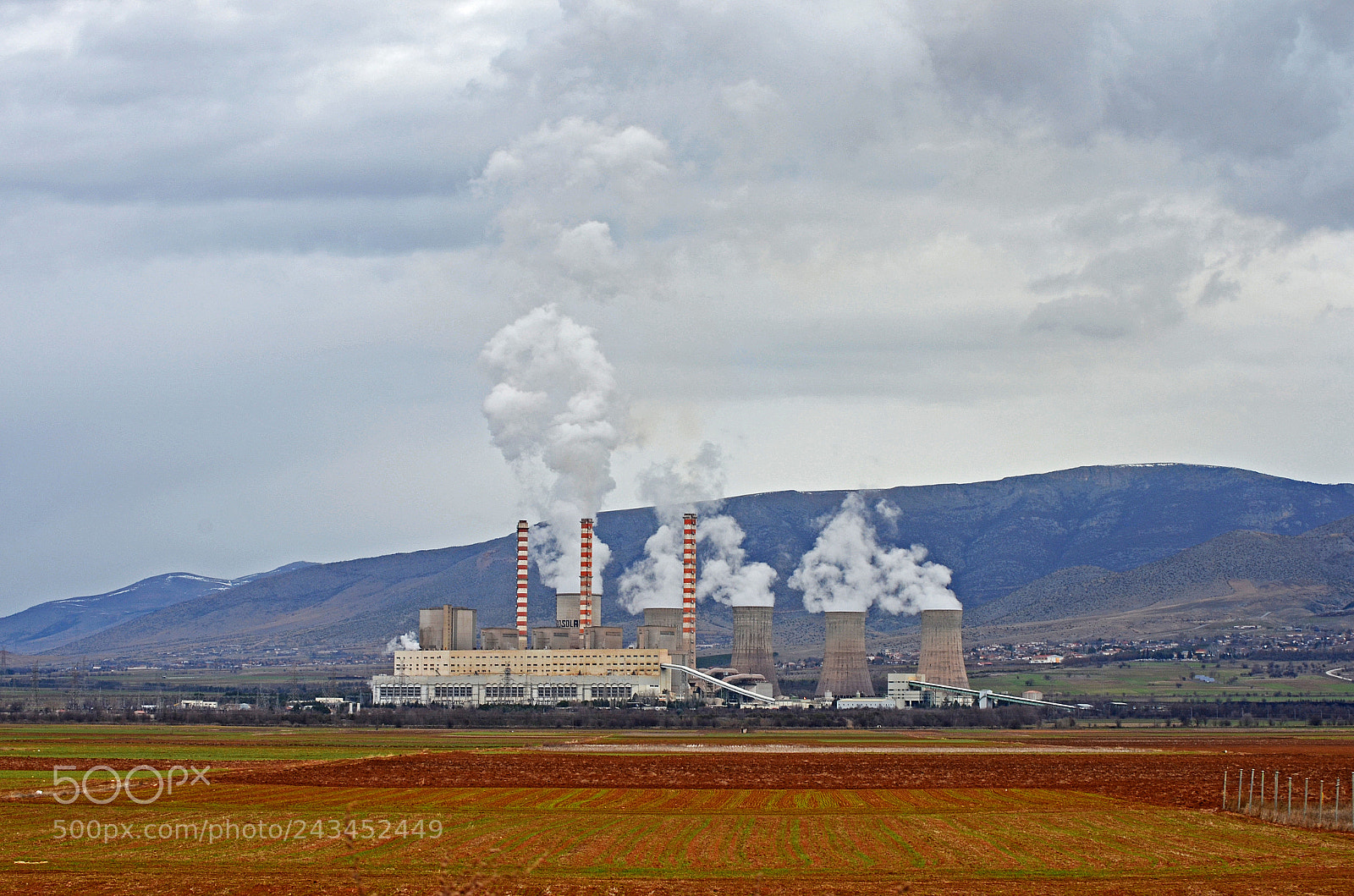 Nikon D5100 sample photo. Plume of smoke photography