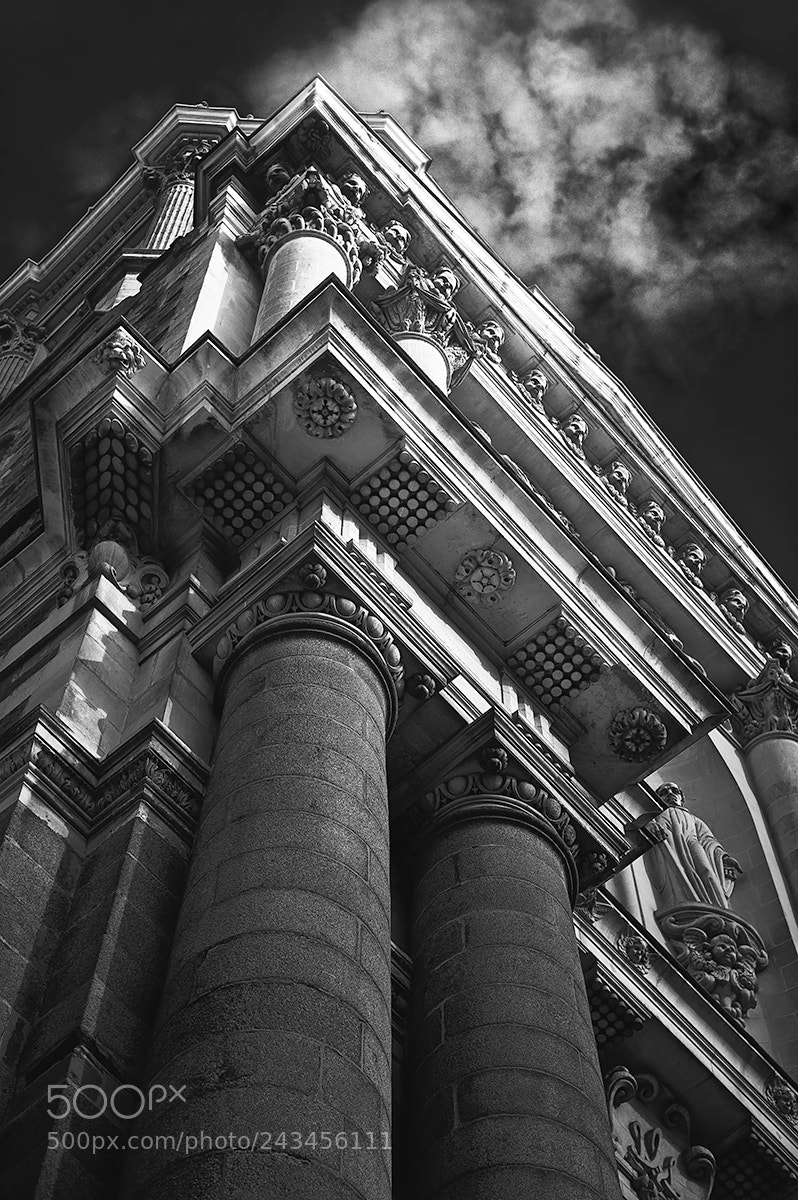 Nikon D700 sample photo. Façade of notre-dame-en-st-melaine photography