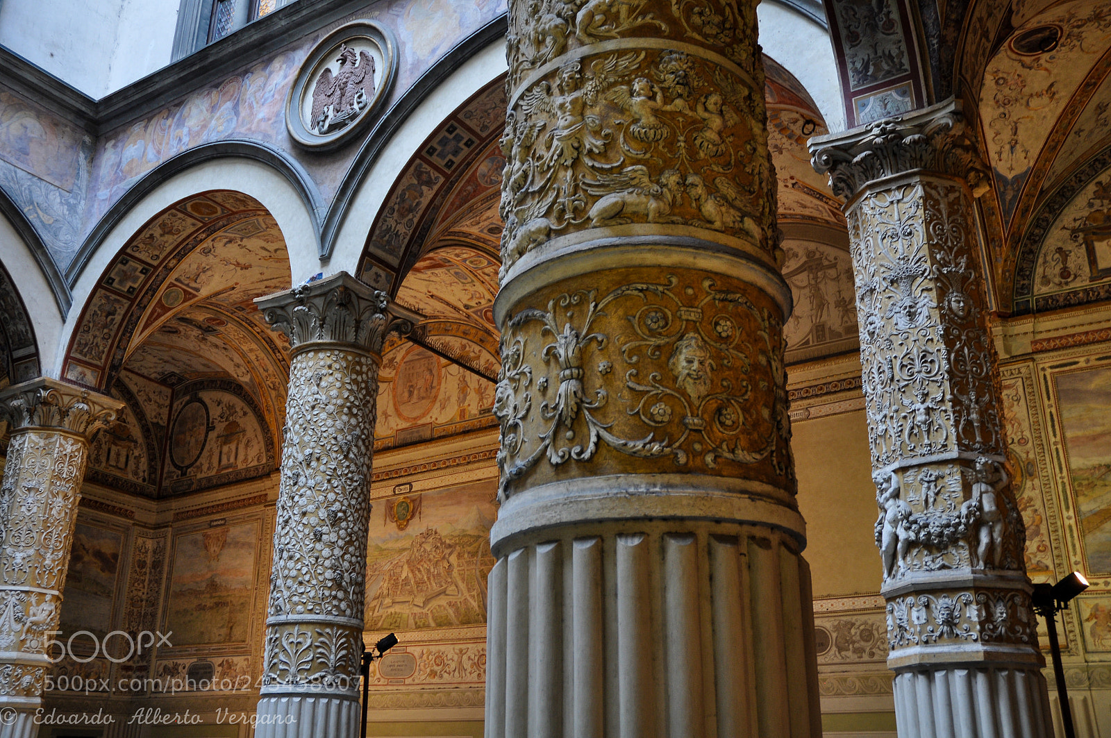 Nikon D5000 sample photo. Pillars, florence photography