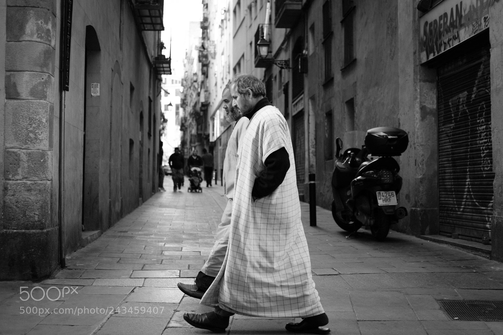 Fujifilm X-Pro2 sample photo. Walking in barcelona photography