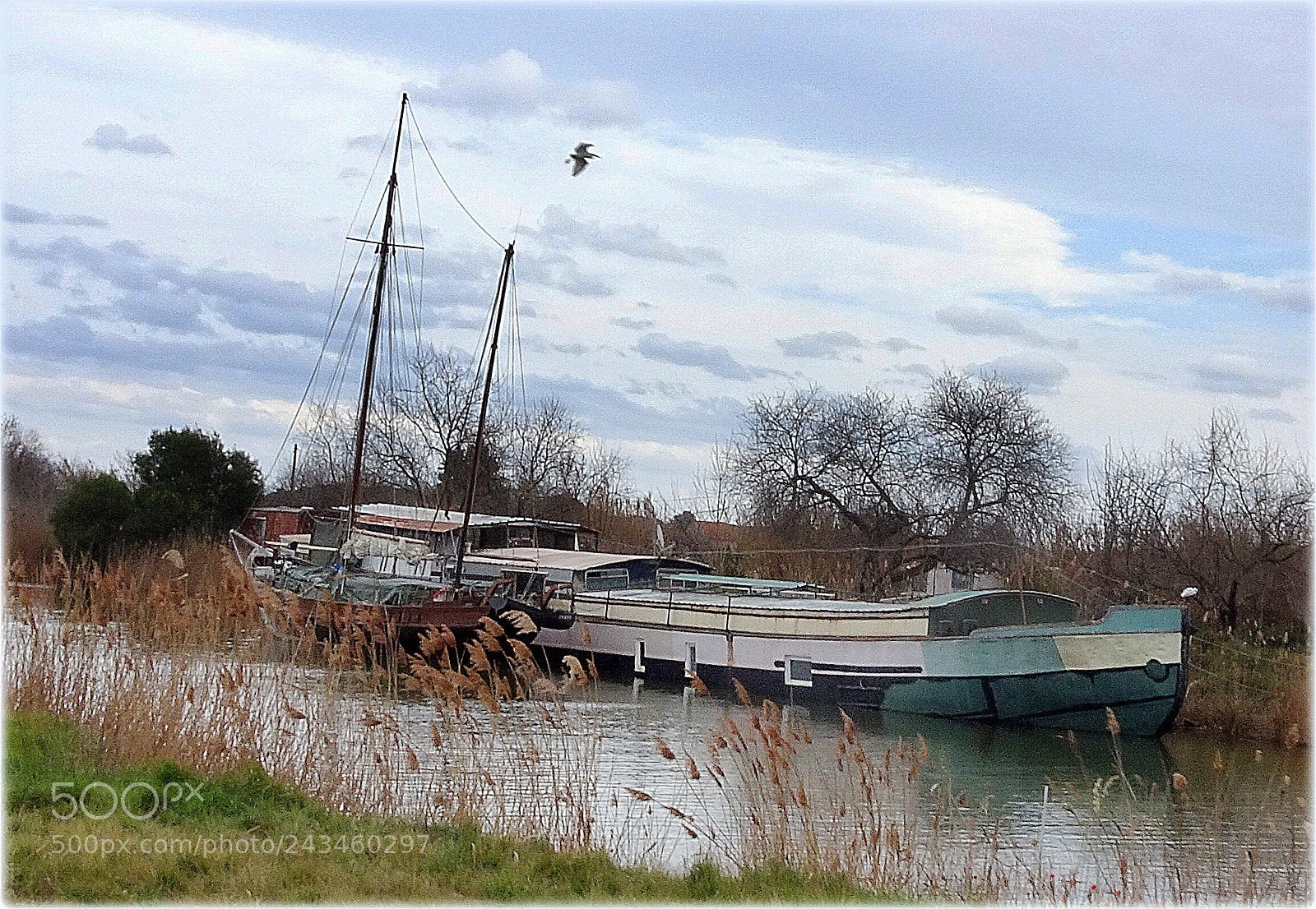 Sony Cyber-shot DSC-HX80 sample photo. "bateaux" photography