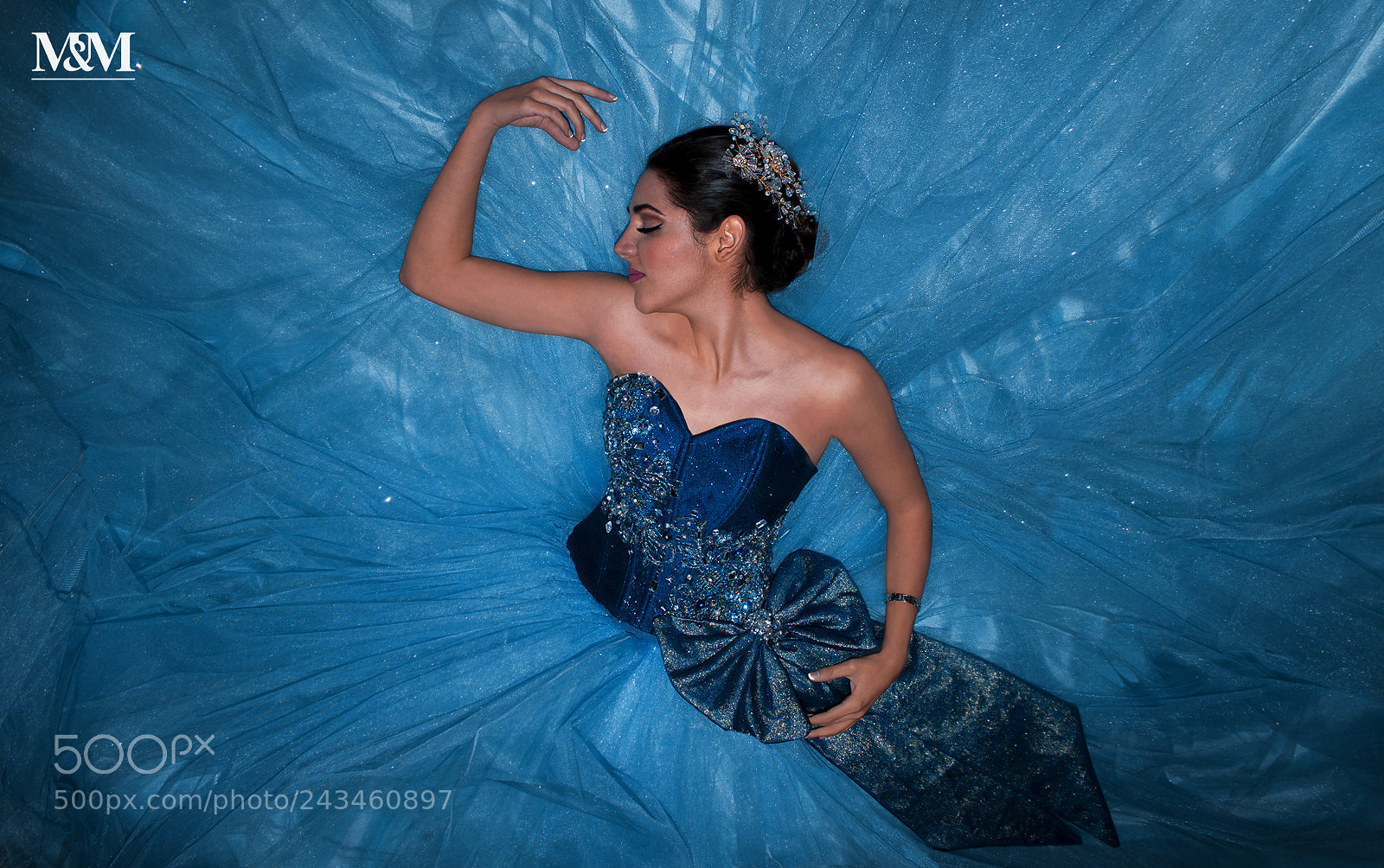 Nikon D5500 sample photo. Lady in blue photography