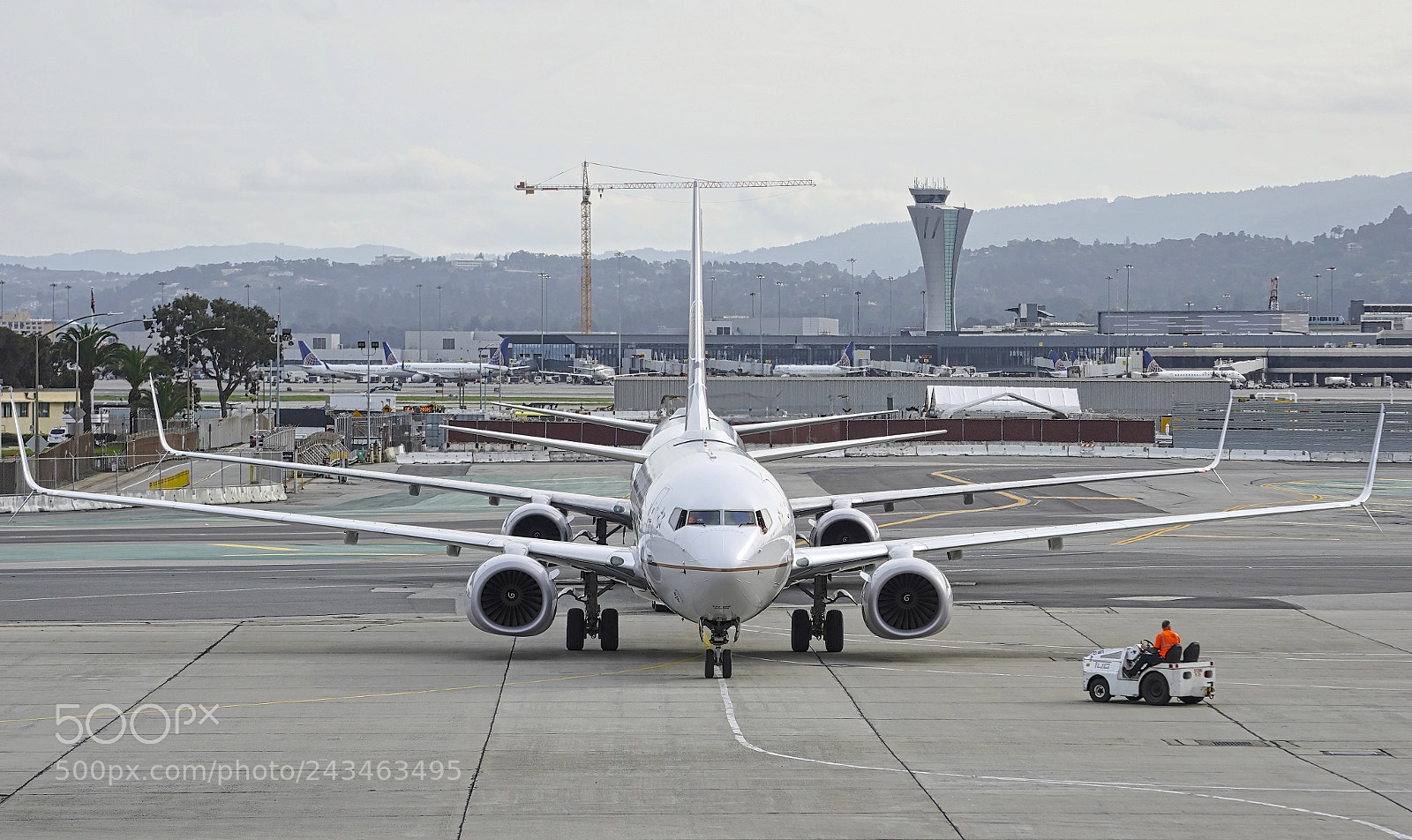 Sony a7R III sample photo. Two united airlines boeing photography