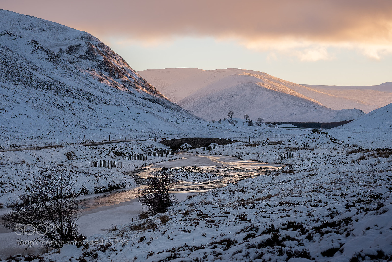Fujifilm X-T20 sample photo. Looking down glenshee at photography