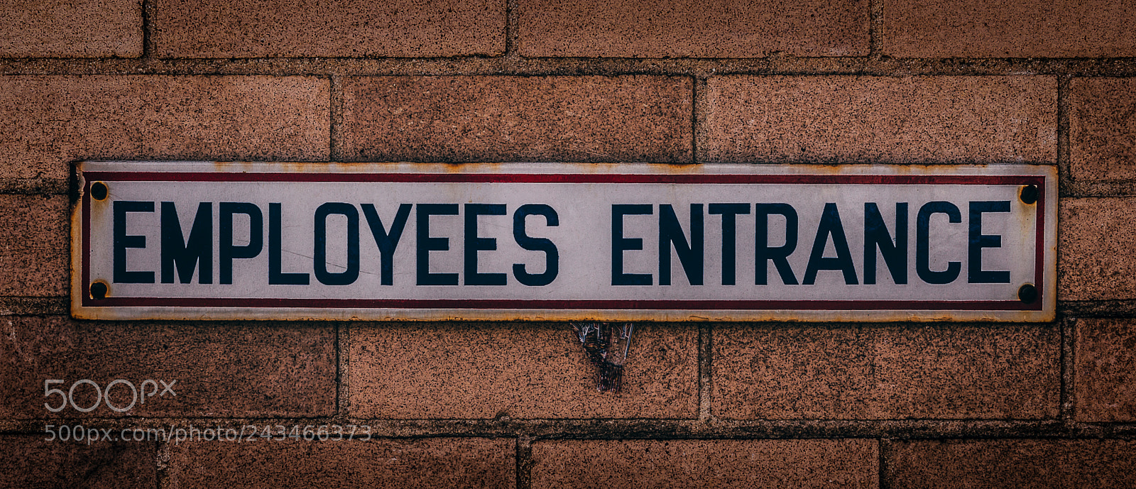 Canon EOS 750D (EOS Rebel T6i / EOS Kiss X8i) sample photo. Employees entrance photography