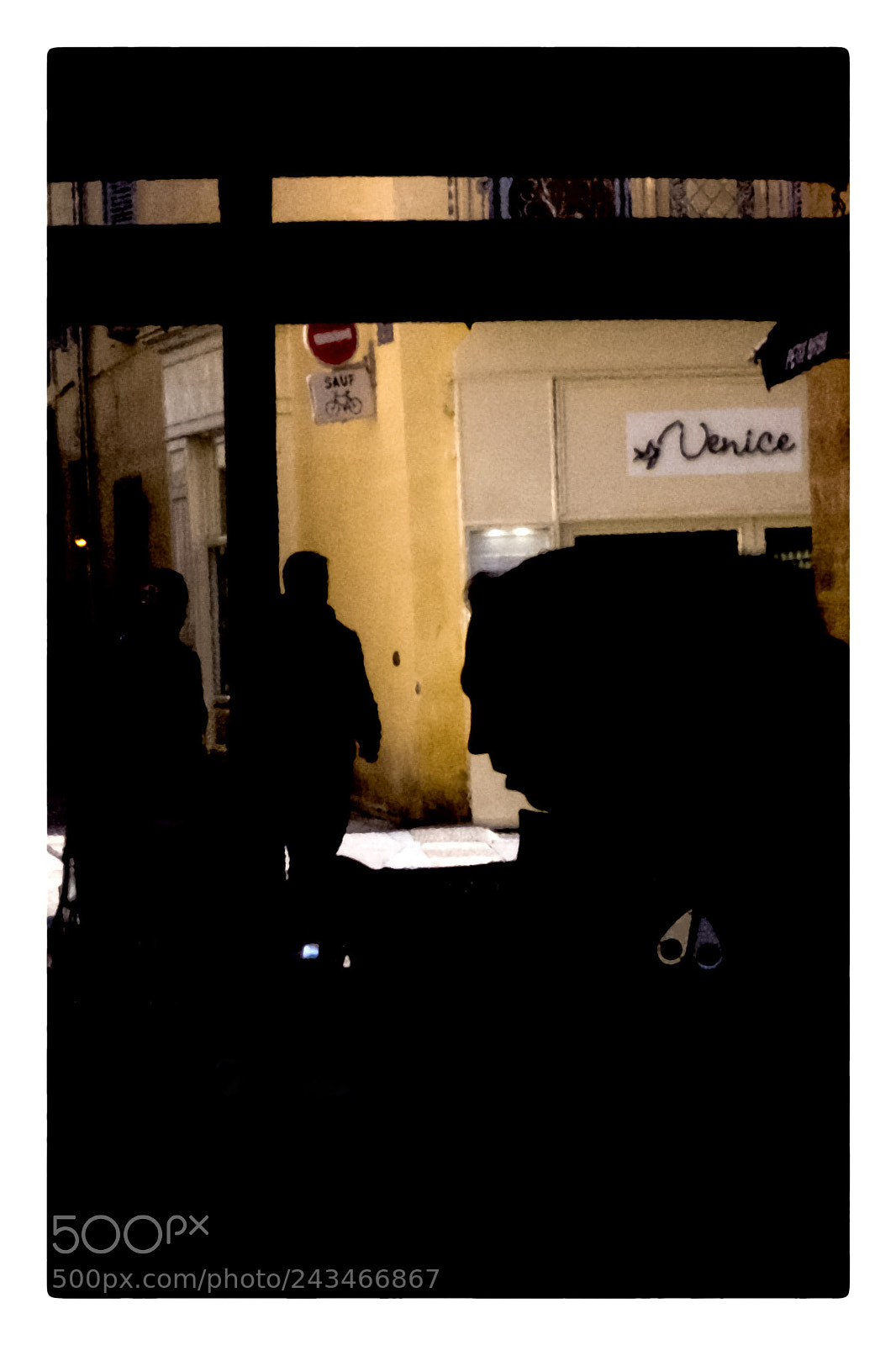 Fujifilm X100F sample photo. Street photography
