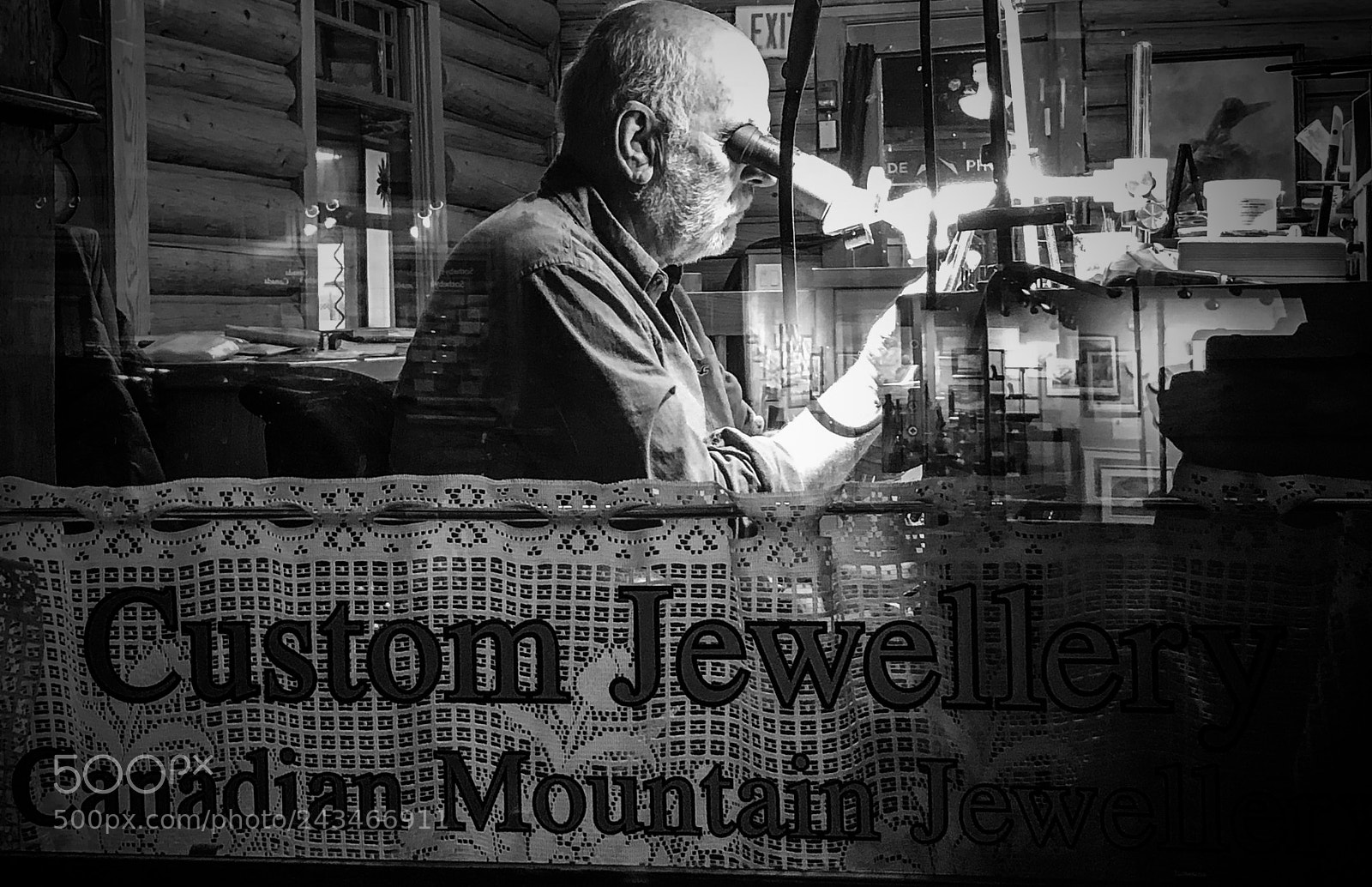 Apple iPhone 8 Plus sample photo. The jewellers photography