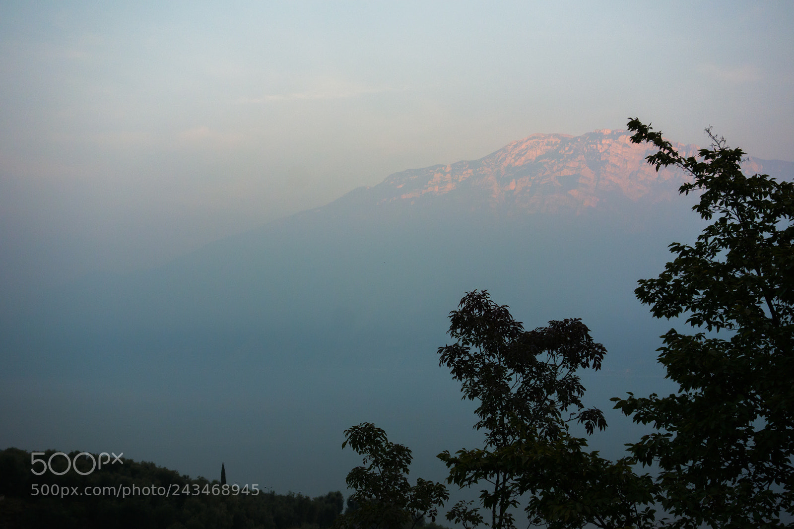Sony Cyber-shot DSC-RX100 sample photo. View above lago di photography