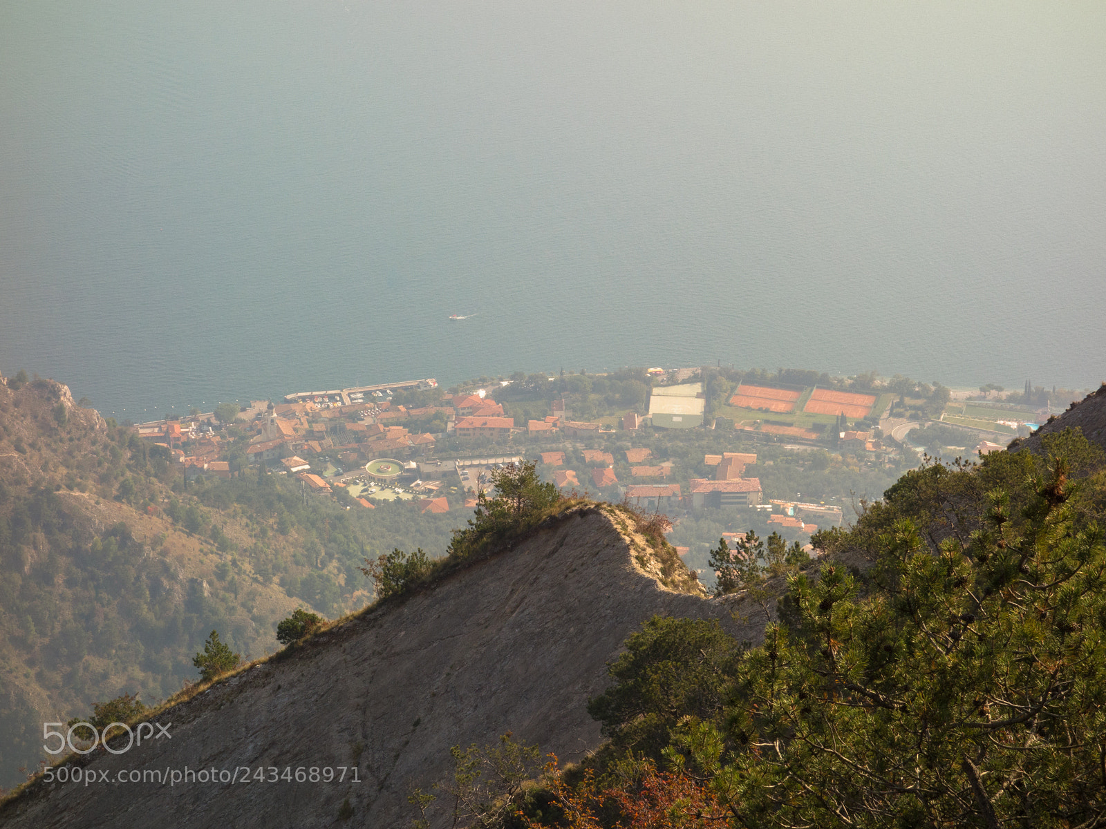 Sony Cyber-shot DSC-RX100 sample photo. View above limone sul photography