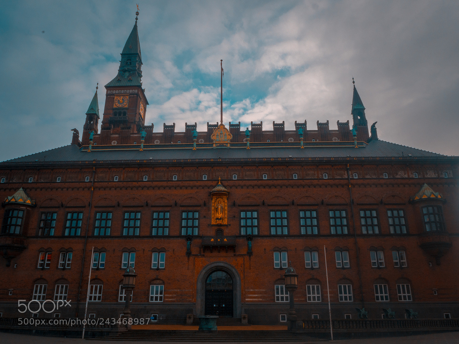 Panasonic Lumix DC-GH5 sample photo. City hall of copenhagen 2 photography