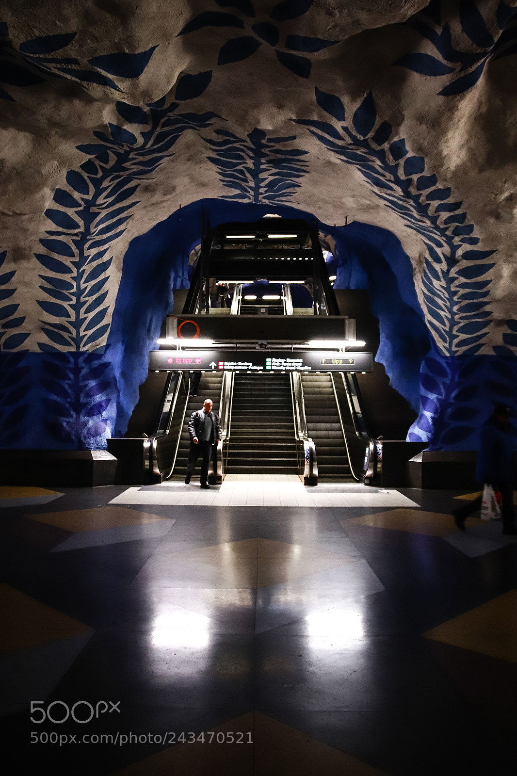 Canon EOS 77D (EOS 9000D / EOS 770D) sample photo. T-central - stockholm photography