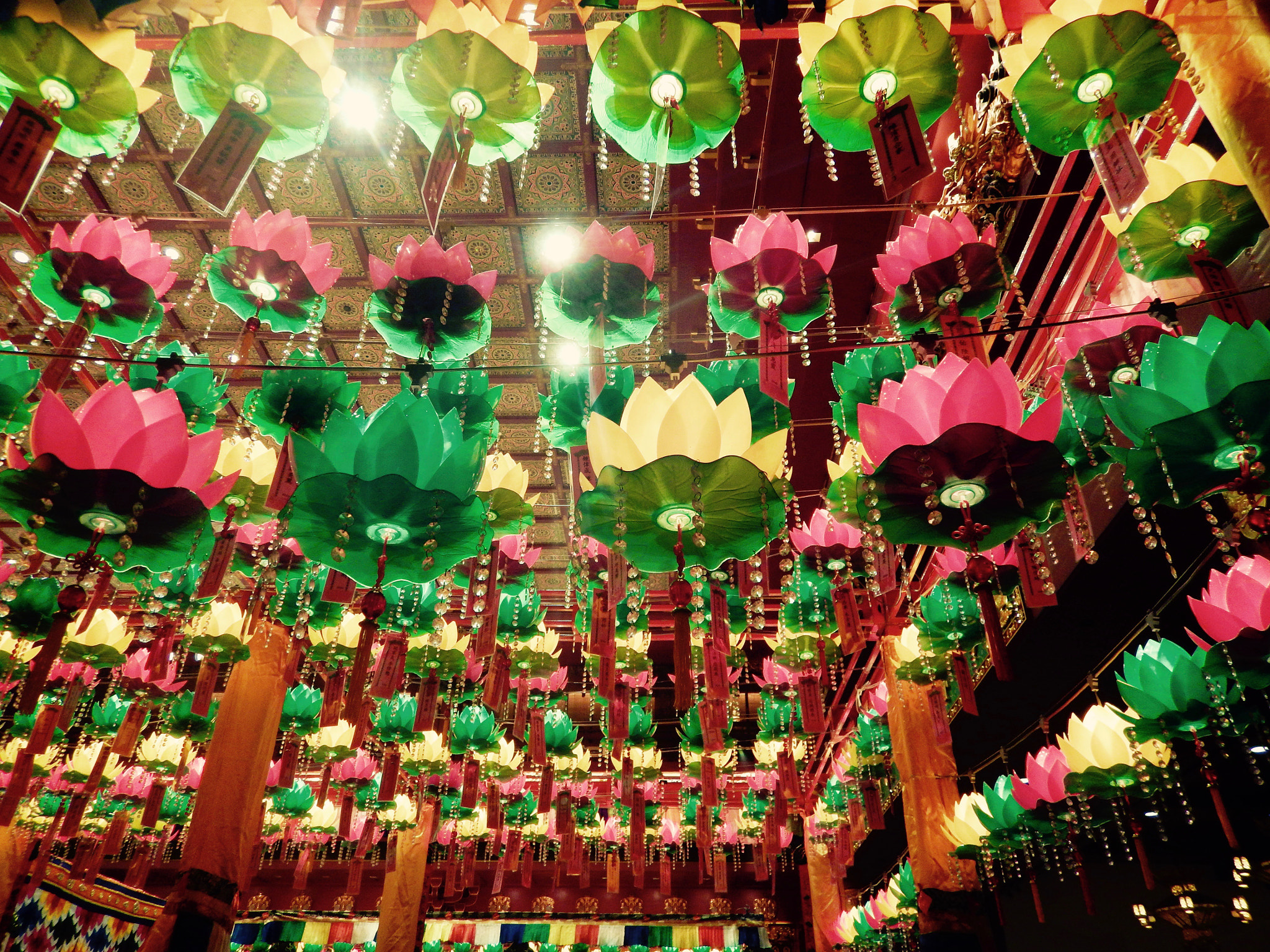 Nikon Coolpix AW130 sample photo. Buddha tooth relic temple photography