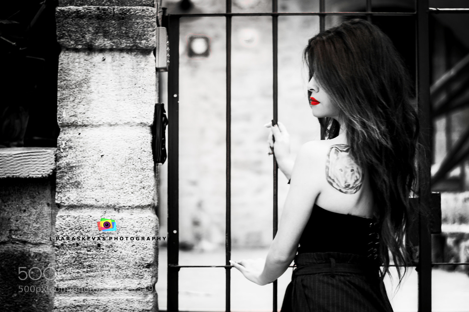 Nikon D7200 sample photo. Black & red photography
