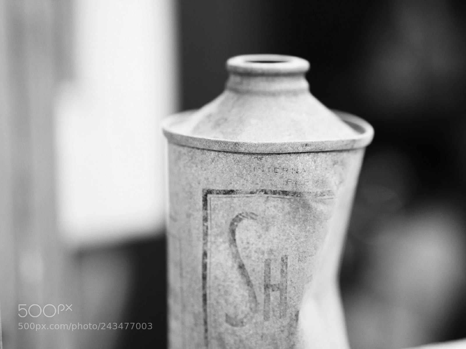 Panasonic Lumix DMC-GX85 (Lumix DMC-GX80 / Lumix DMC-GX7 Mark II) sample photo. Simply weathered photography