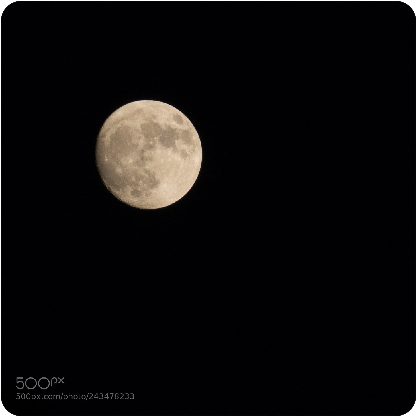 Olympus OM-D E-M10 II sample photo. Waning moon photography