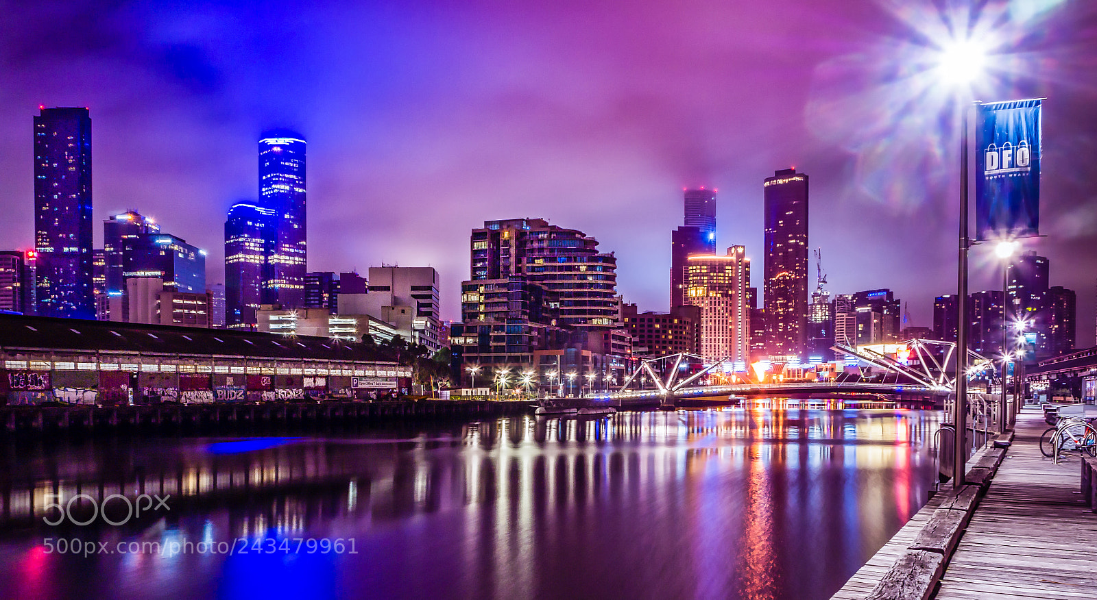 Olympus OM-D E-M10 III sample photo. Melbourne city at night photography