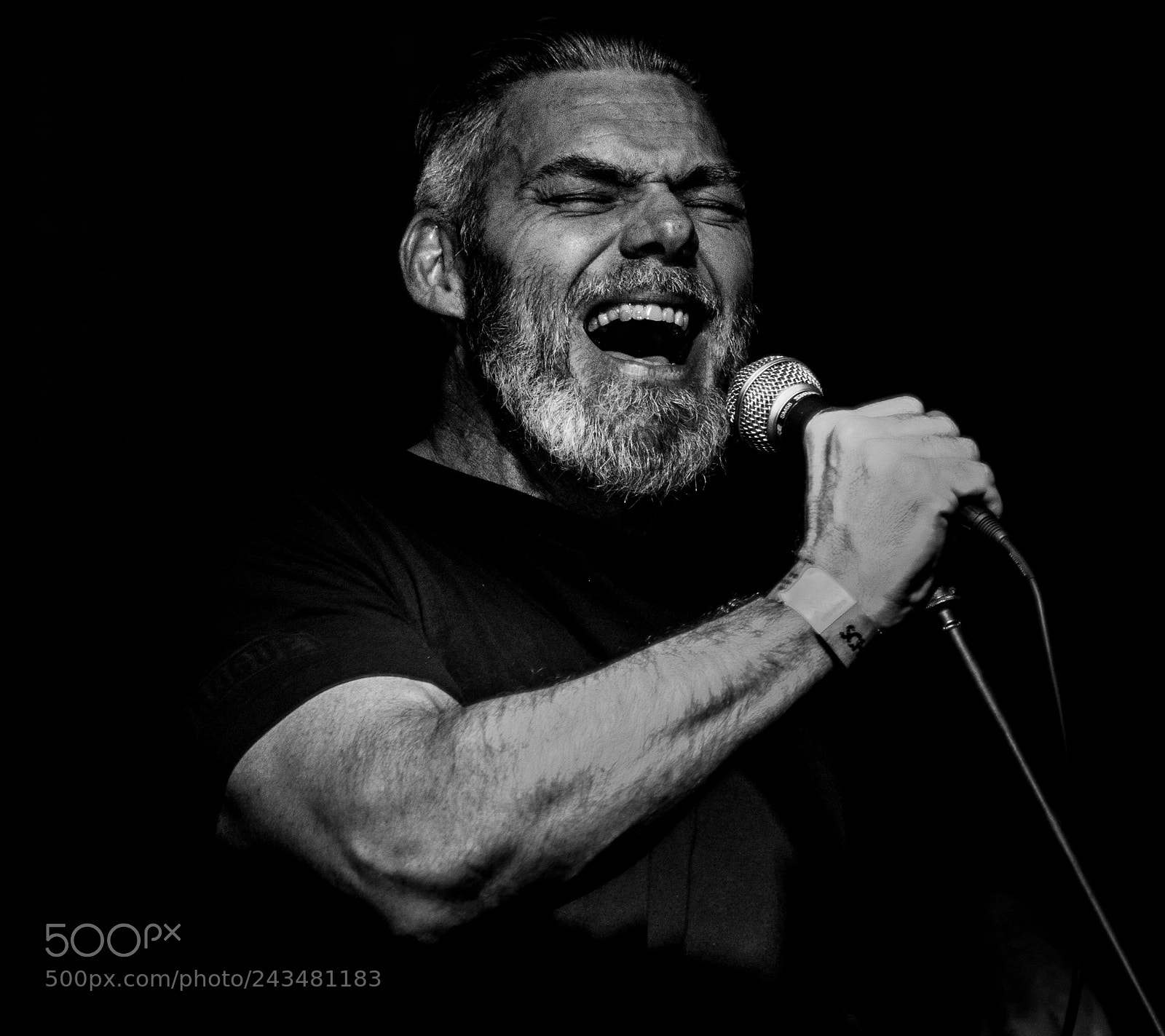 Canon EOS 7D Mark II sample photo. Vocal photography
