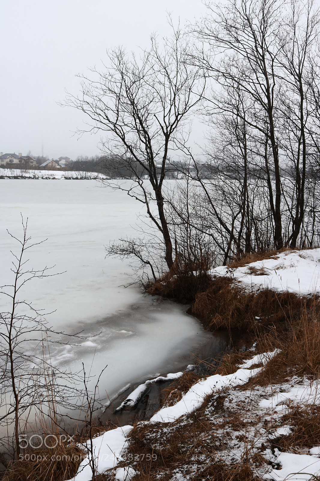 Canon EOS 750D (EOS Rebel T6i / EOS Kiss X8i) sample photo. Frozen lake photography