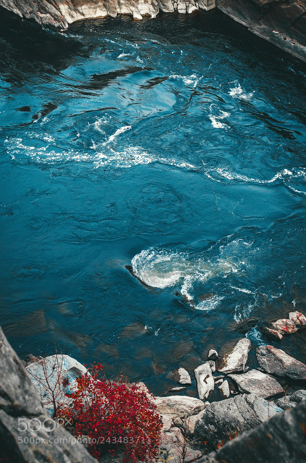 Nikon D5100 sample photo. Blue sea photography
