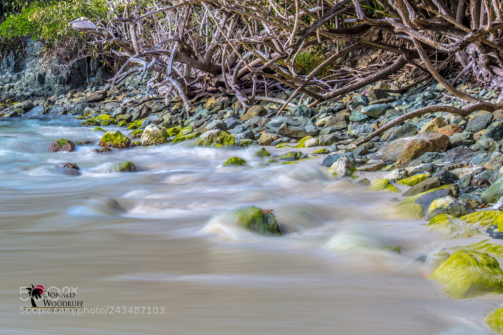 Canon EOS 5DS R sample photo. Water on the rocks photography