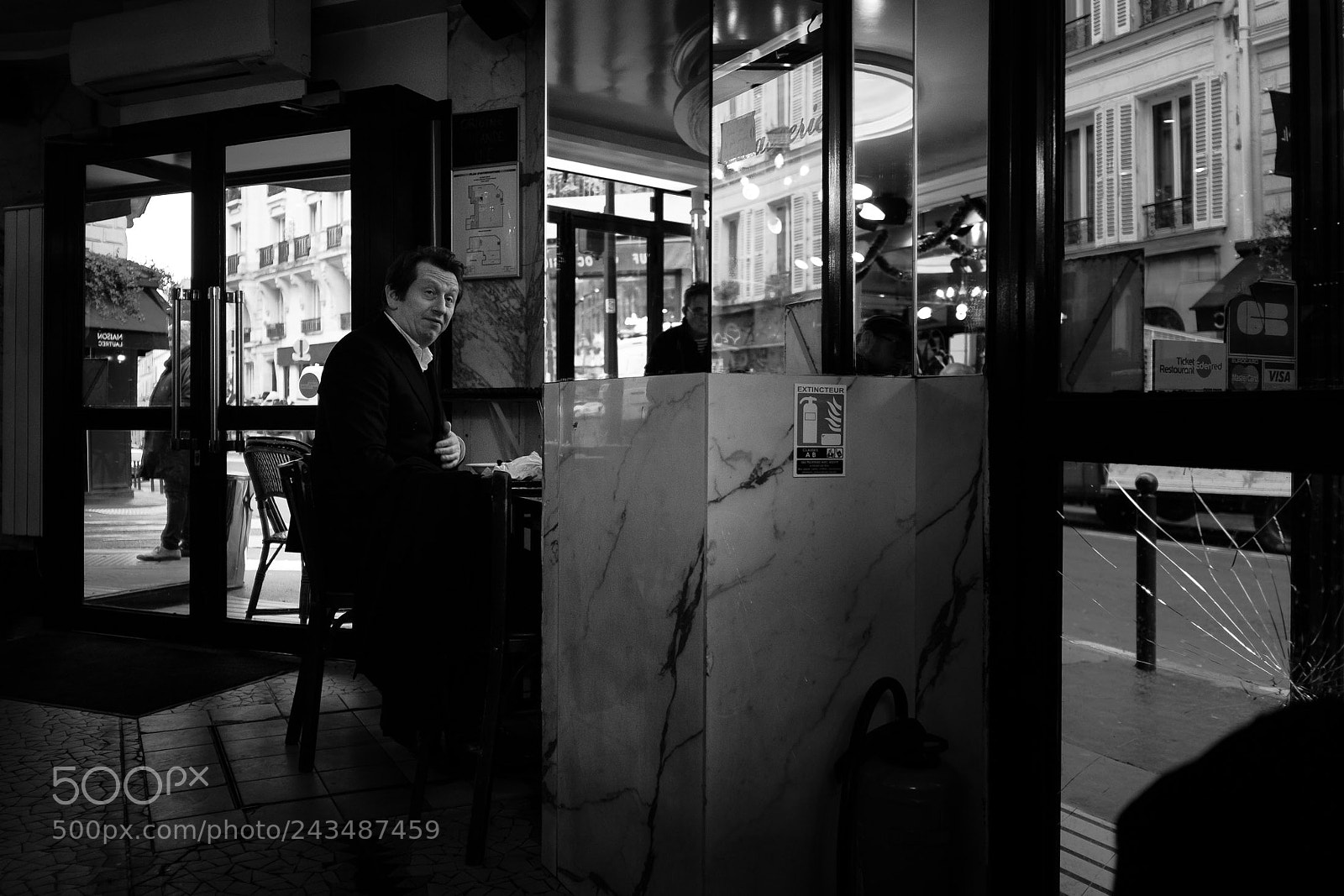 Fujifilm X100F sample photo. Paris cafe photography