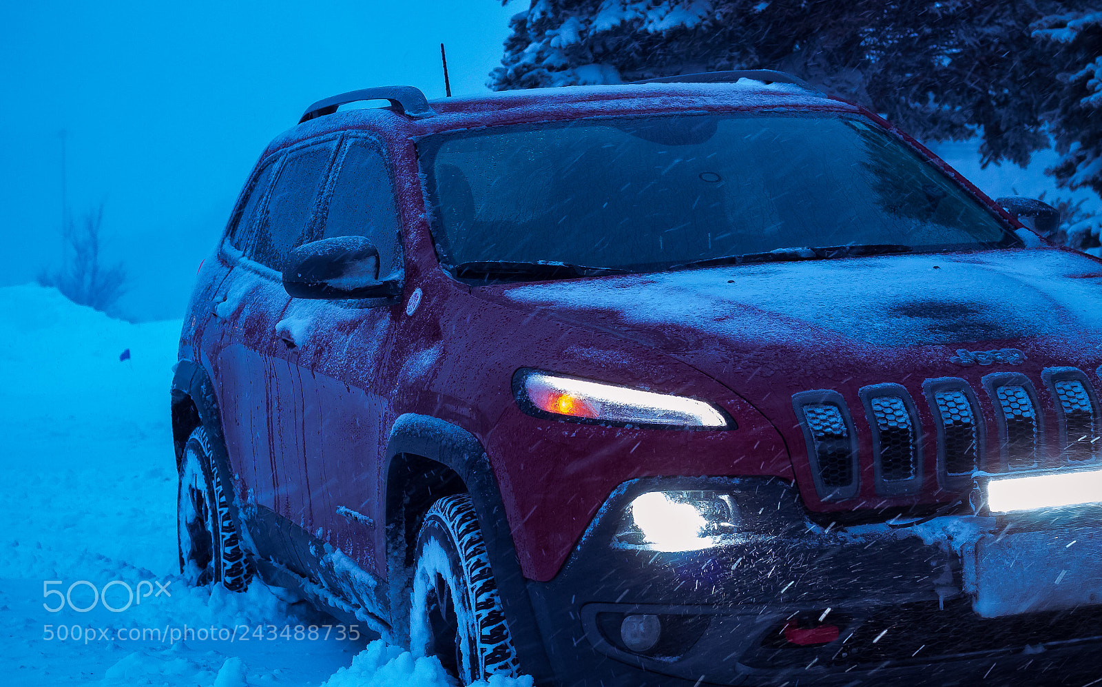 Canon EOS 1300D (EOS Rebel T6 / EOS Kiss X80) sample photo. Jeep fun photography