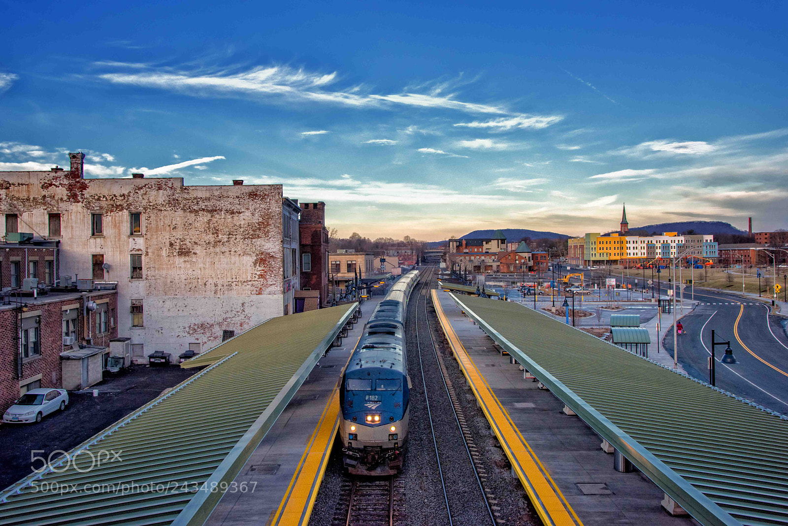 Nikon D810 sample photo. Vermonter arrives at meriden photography