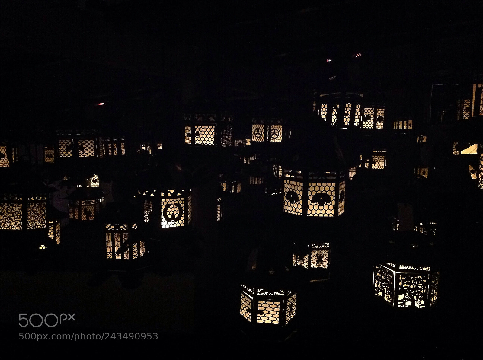 Apple iPad sample photo. 日本??寺廟 奈良的燈展 photography