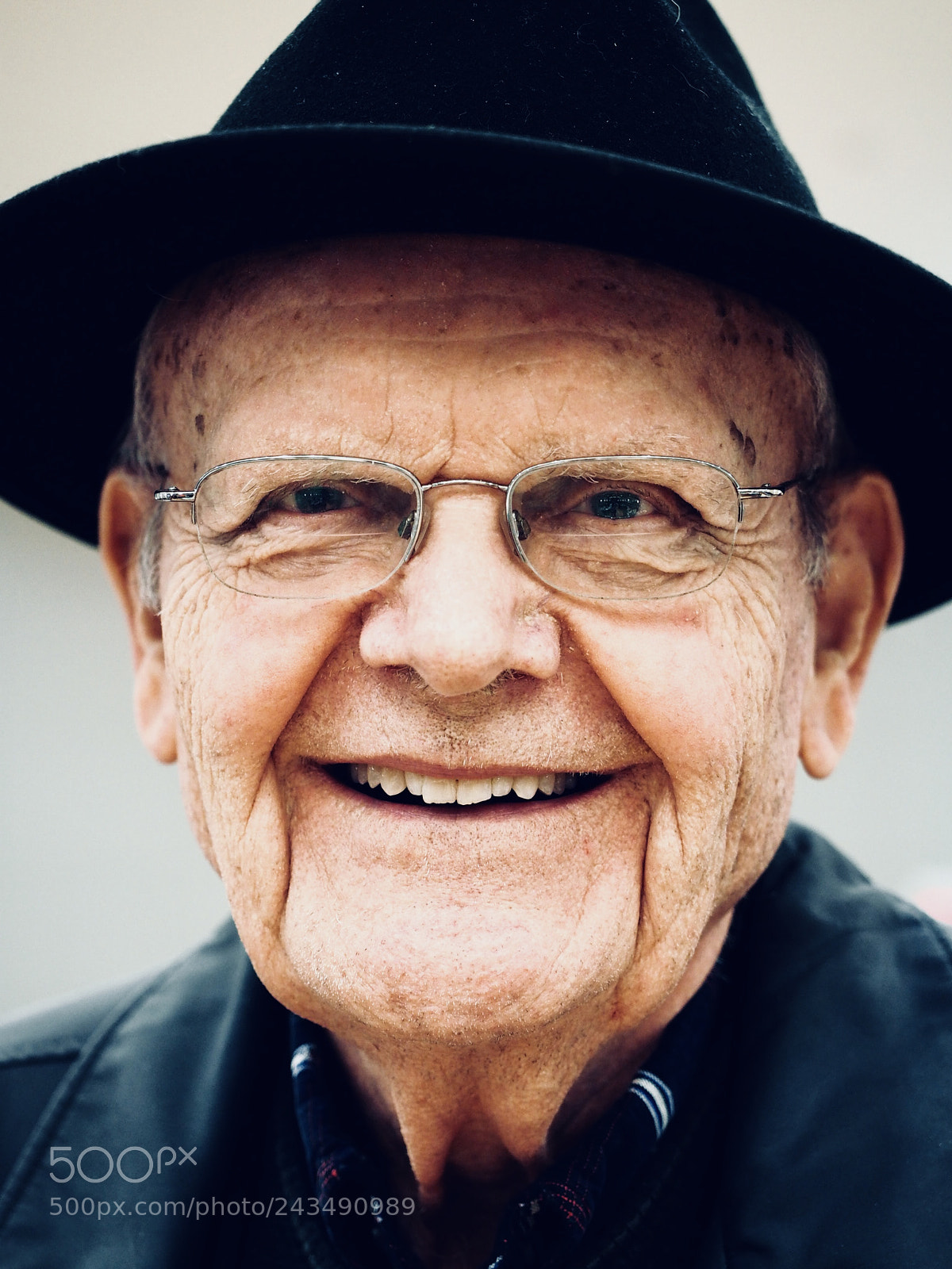 Olympus OM-D E-M5 II sample photo. Portrait of a man photography