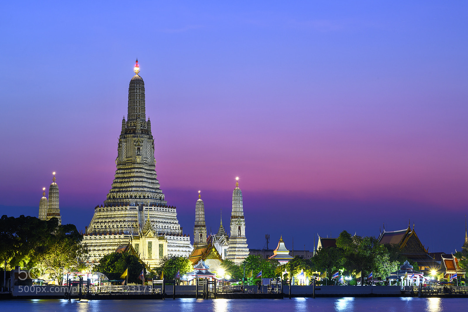 Nikon D850 sample photo. Wat arun at night photography