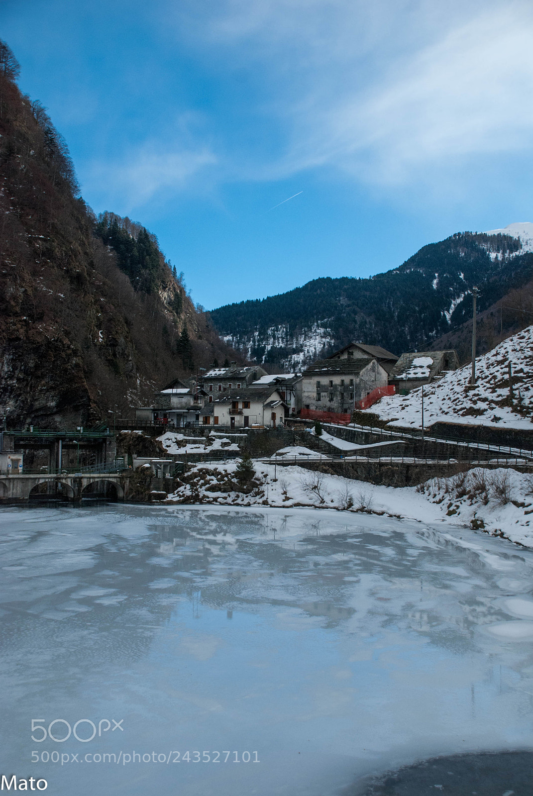 Nikon D80 sample photo. Icy lame photography