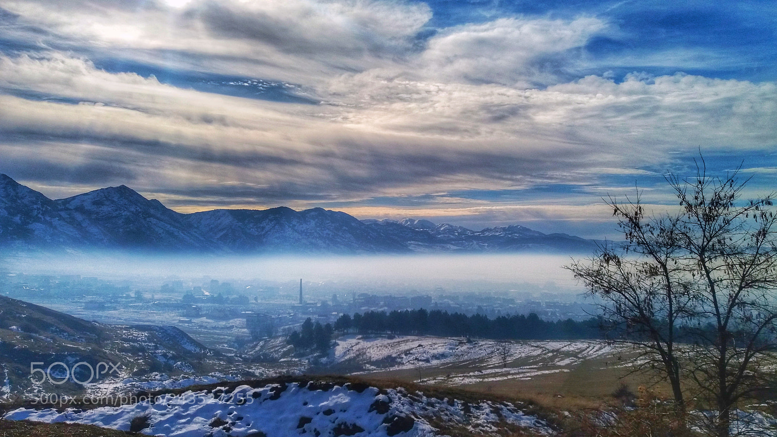 Samsung Galaxy J5 sample photo. Above the smog photography