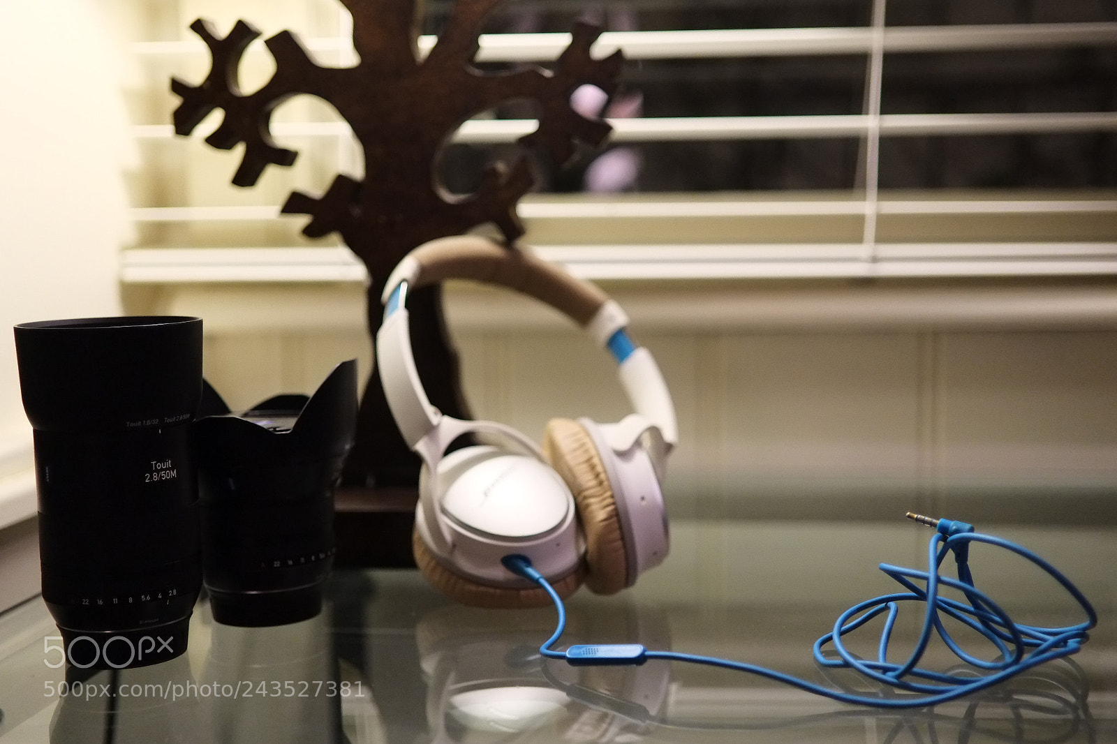 Fujifilm X-E1 sample photo. Headphones photography