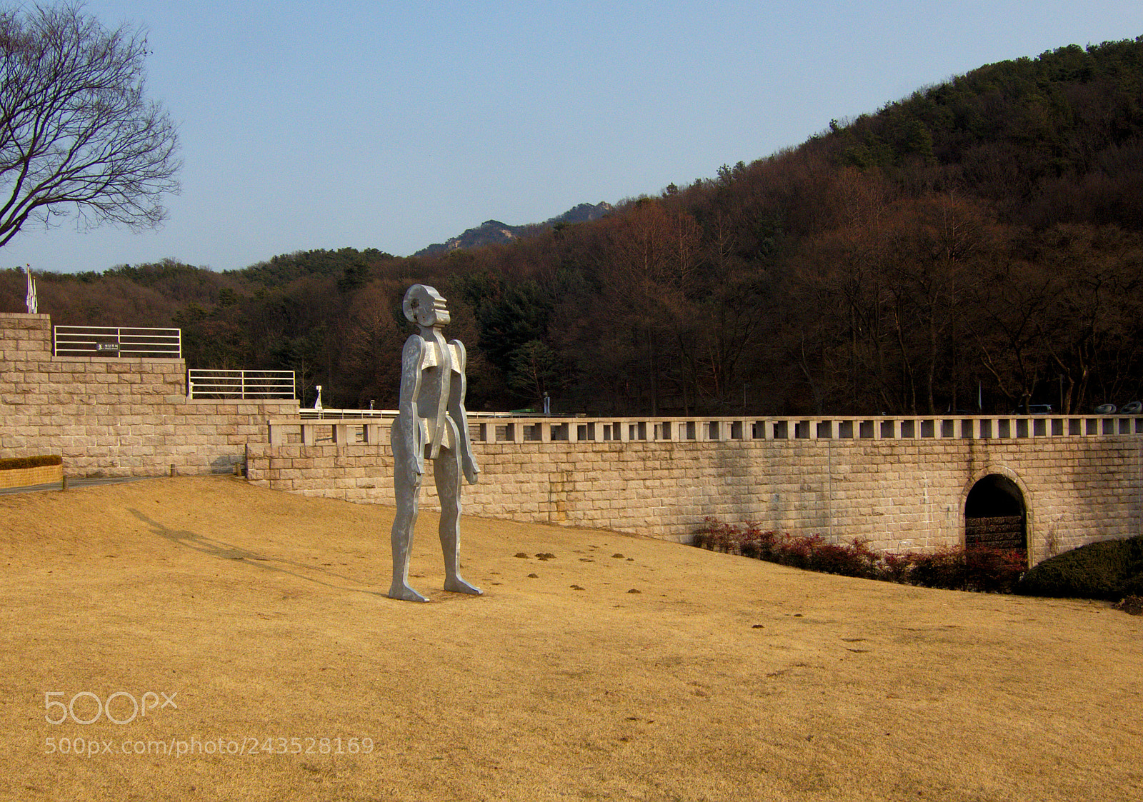Olympus PEN-F sample photo. Symbol photography