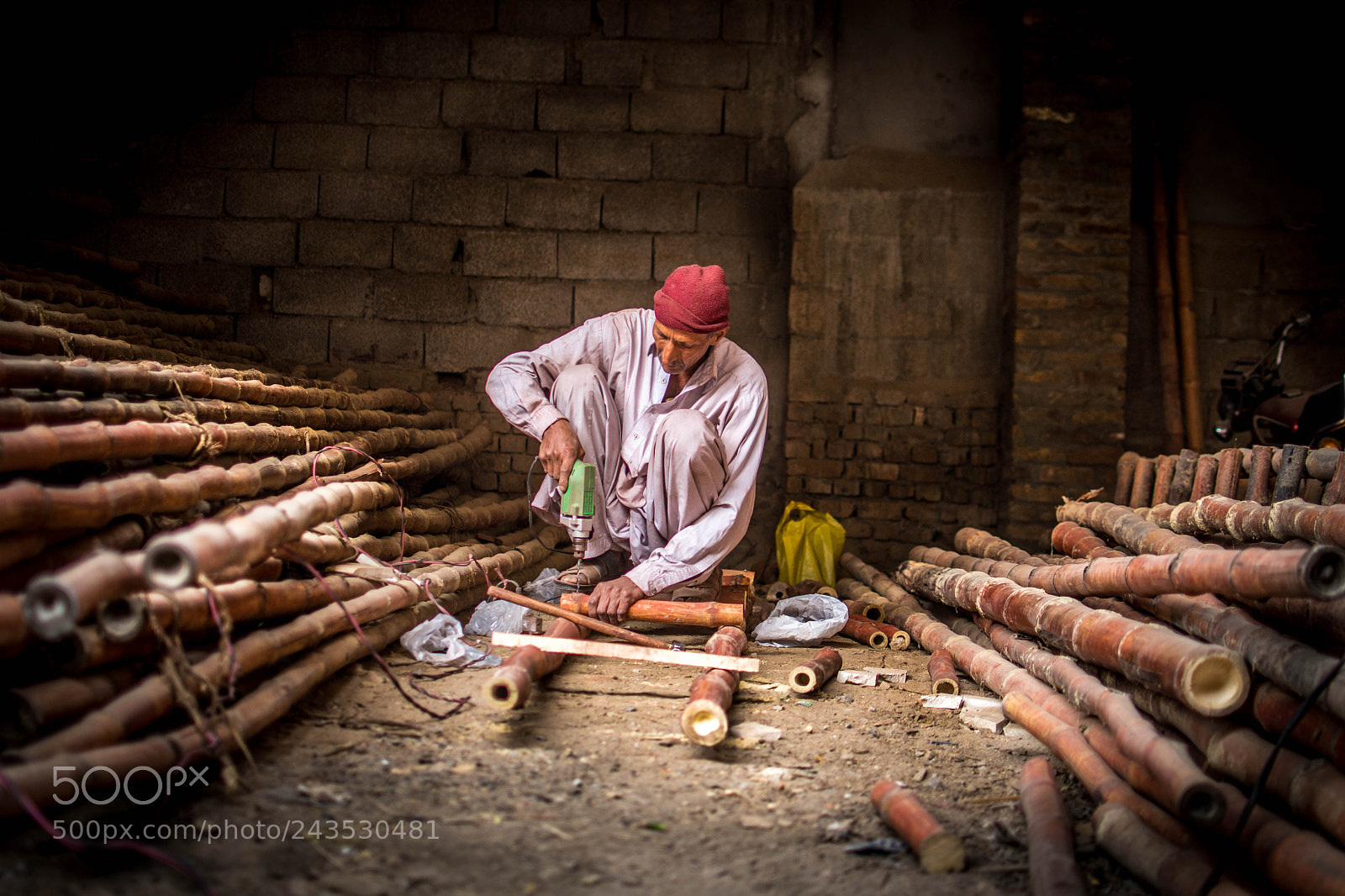 Nikon D500 sample photo. Making bamboo ladder ...... photography