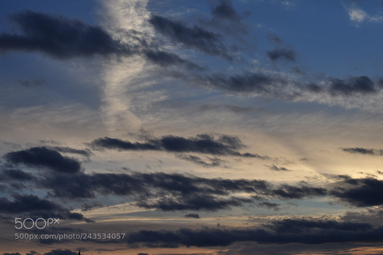 Nikon D5000 sample photo. Wispy sky photography