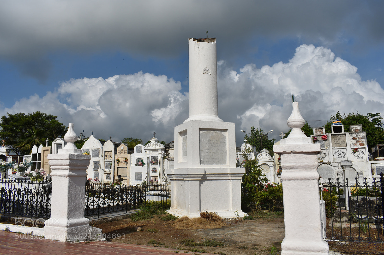 Nikon D3400 sample photo. Cenotafio. photography