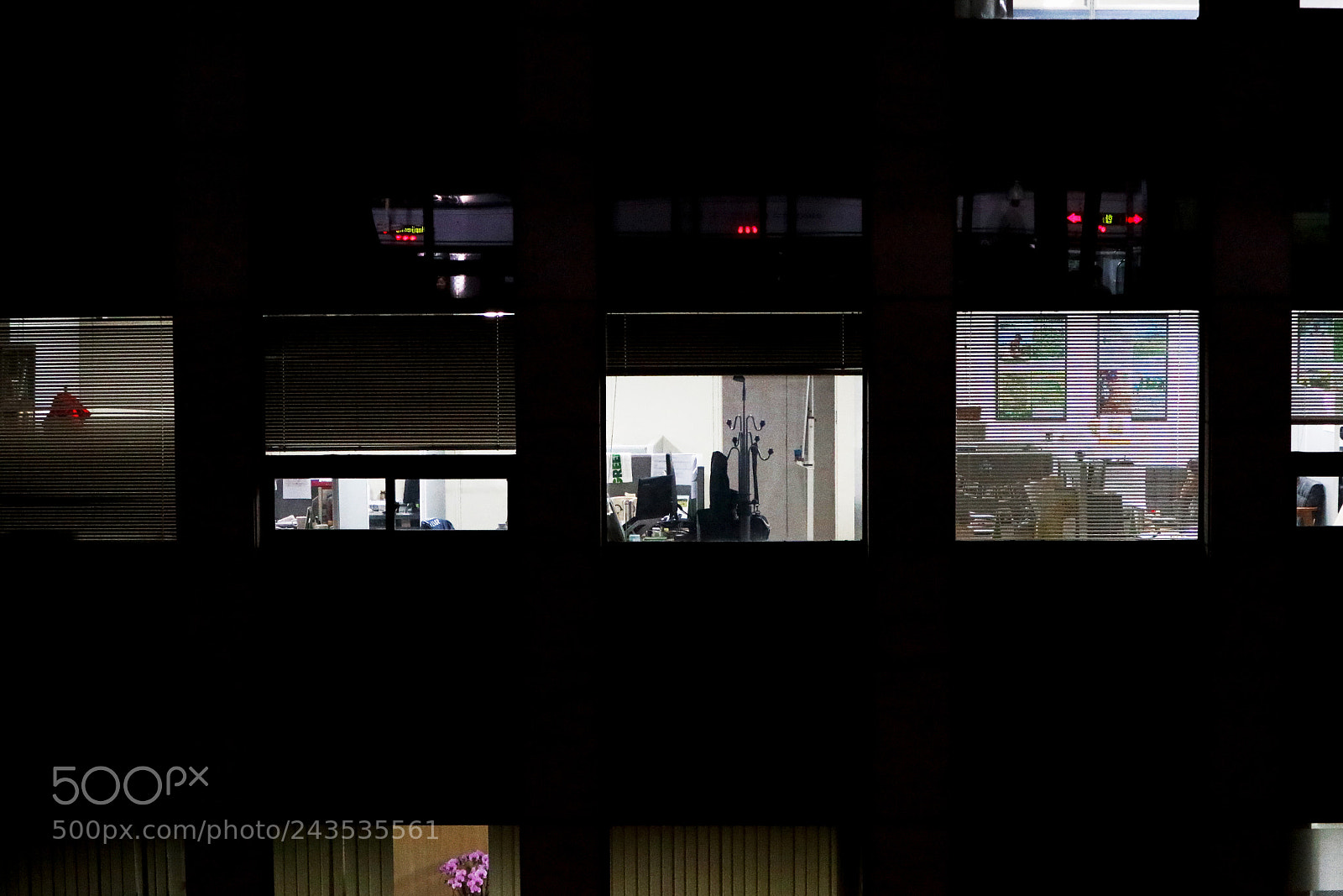 Canon EOS M3 sample photo. Dark apartment photography