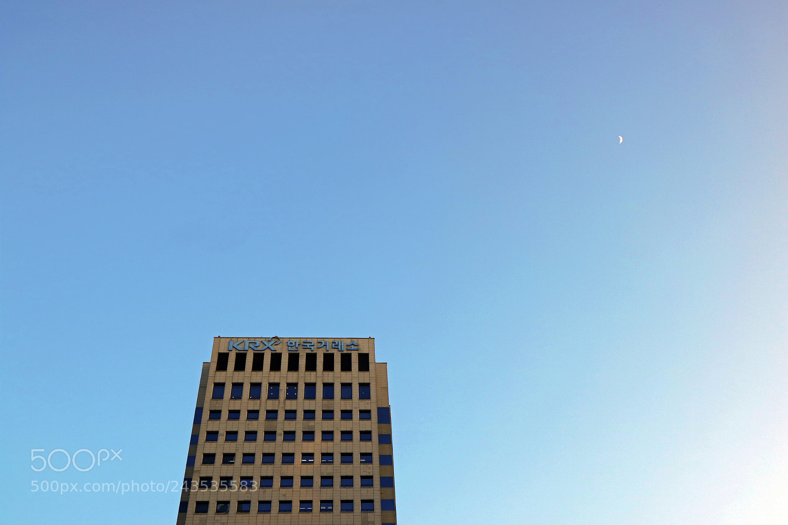 Canon EOS M3 sample photo. Fly to the moon photography