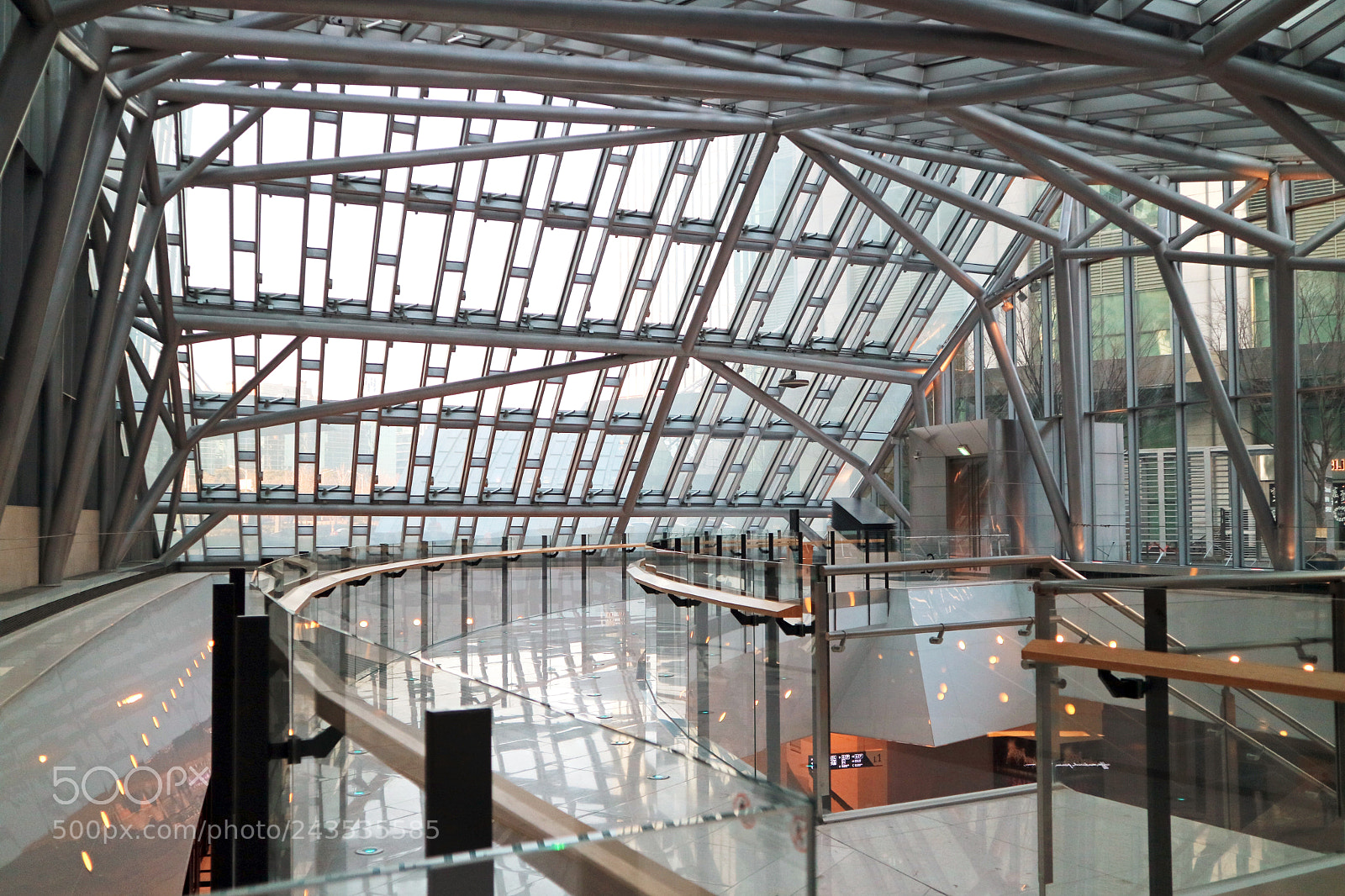 Canon EOS M3 sample photo. Ifc mall photography